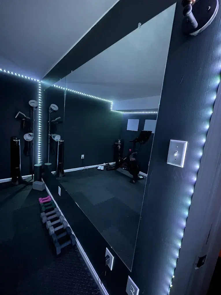 Professional mirror installation in Pottstown, PA